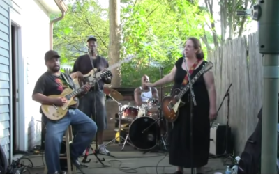 The Perfect Vibration – Unbelievable Version of Walkin’ Blues Joanna Connor Band @ Carty BBQ Norwood, Massachusetts, USA.