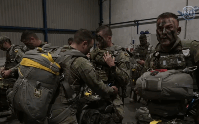 Iran SHOCKED! 15,000 Elite U.S. Paratroopers Deployed to the Middle East Border!