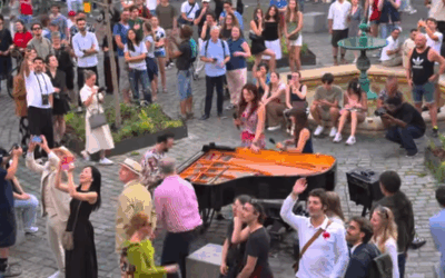 The most INSANE Bohemian Rhapsody Flashmob you will ever see!!