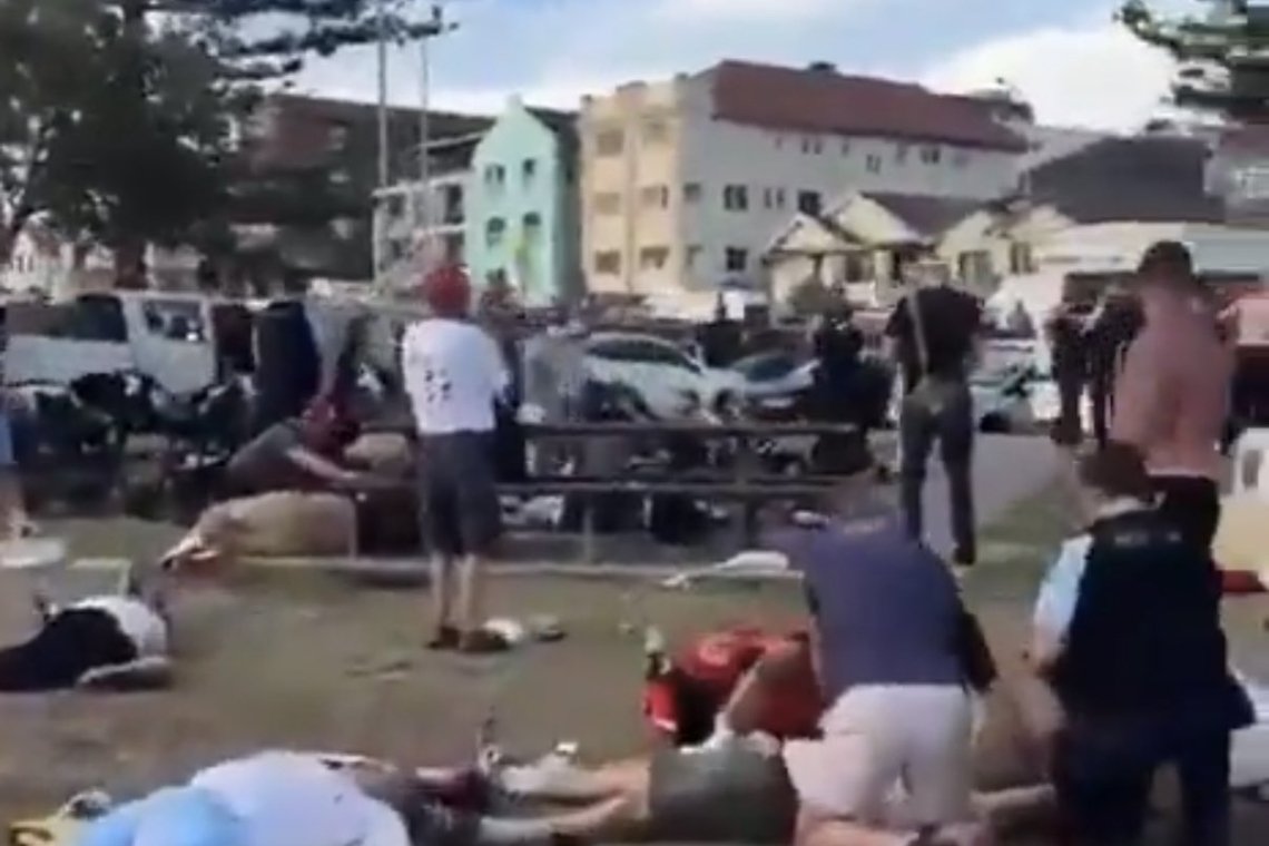 16 Dead and 40 Others Hospitalized in Attack at Bondi Beach – Sydney, Australia